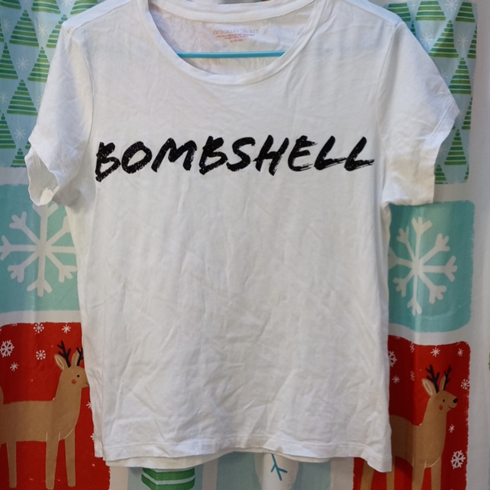 "Bombshell" graphic t shirt